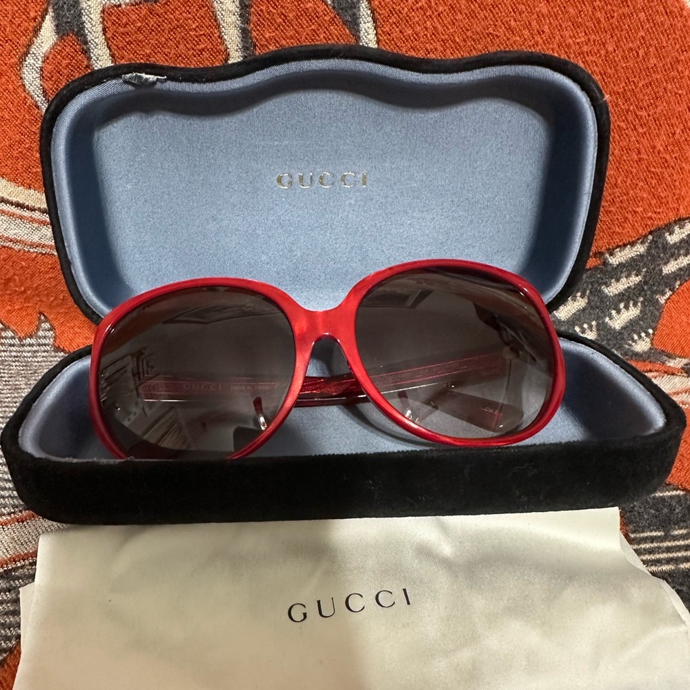 GUCCI ❤️🌟RED SUNGLASSES ⭐️